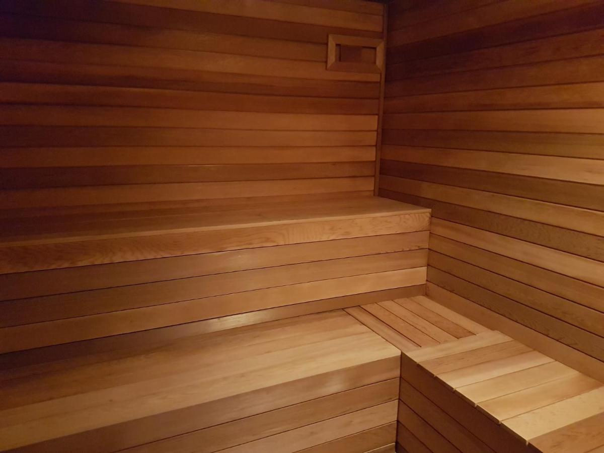Cedar Crest Aparthotel Rîşnov Εξωτερικό φωτογραφία