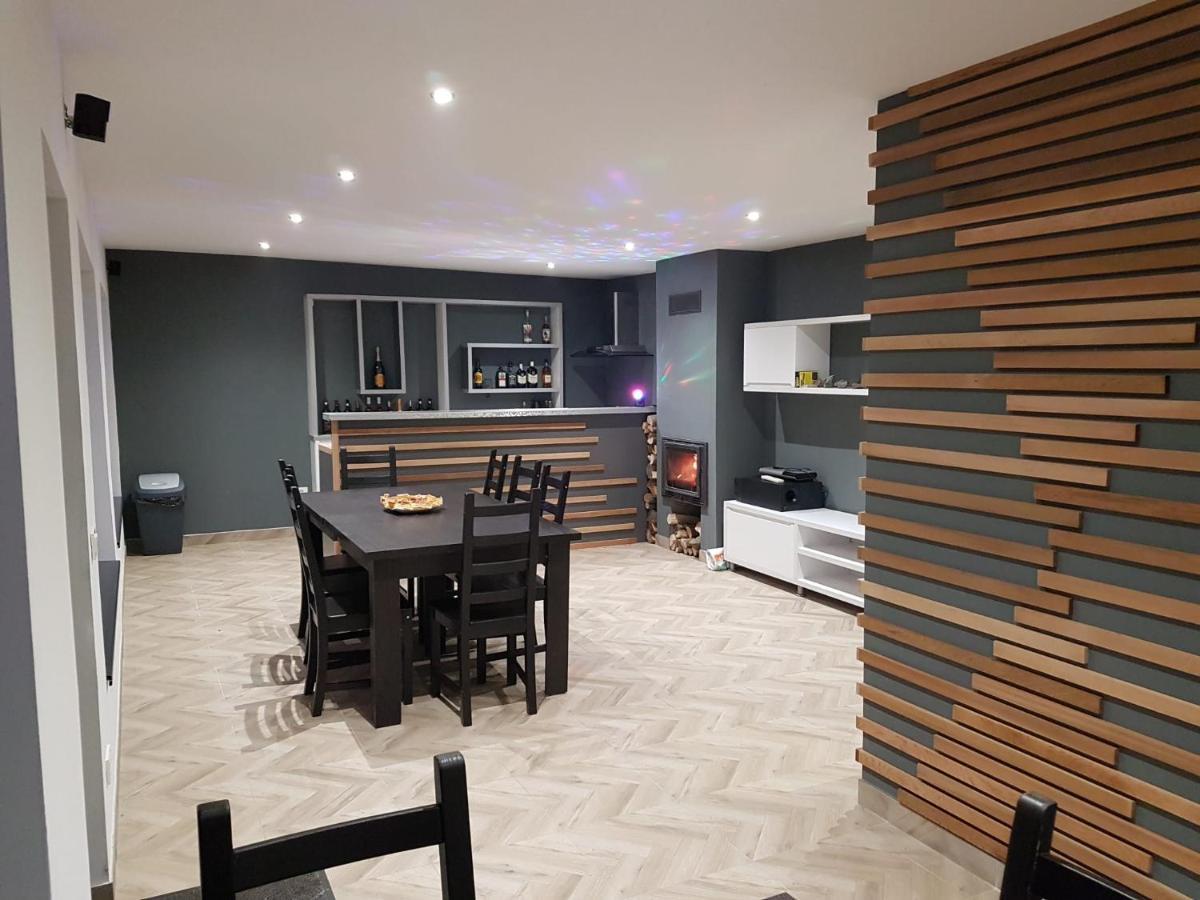 Cedar Crest Aparthotel Rîşnov Εξωτερικό φωτογραφία